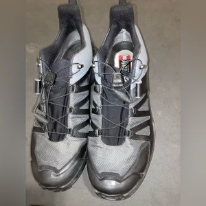 Solomon M’s size 11. x ultra 4 trail running shoes